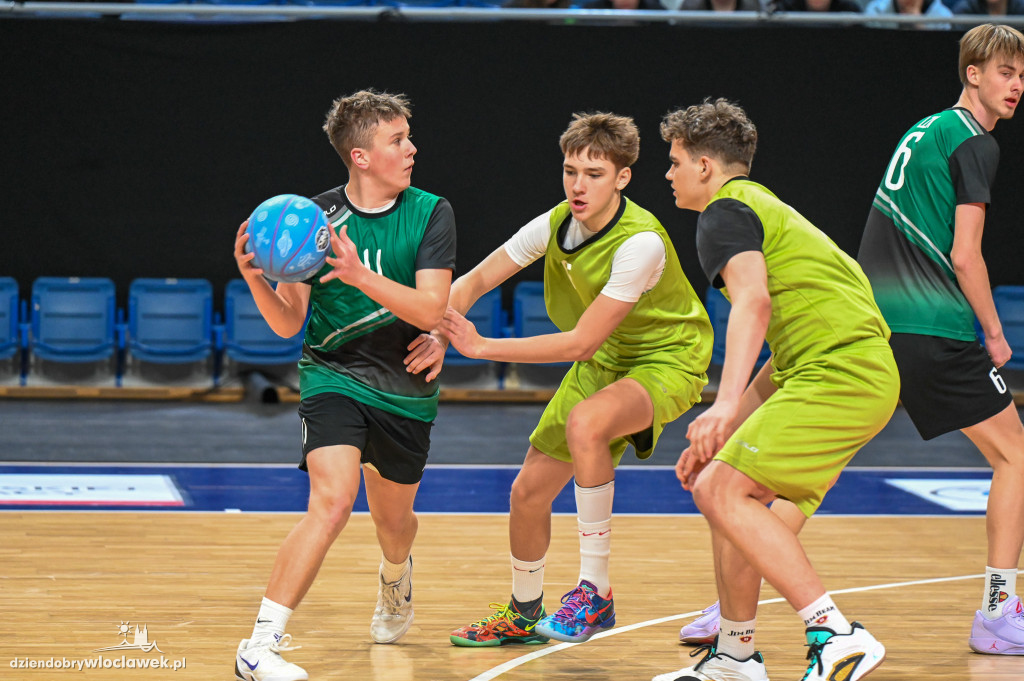 Turniej High School Basketball 3 w Hali Mistrzów