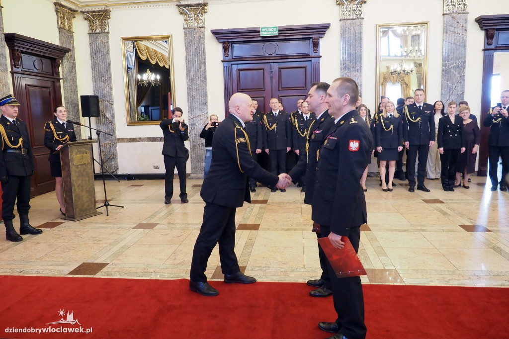 Nowy komendant PSP we Włocławku. Uroczysta zmiana