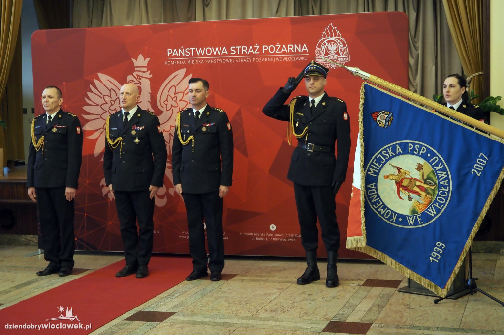 Nowy komendant PSP we Włocławku. Uroczysta zmiana