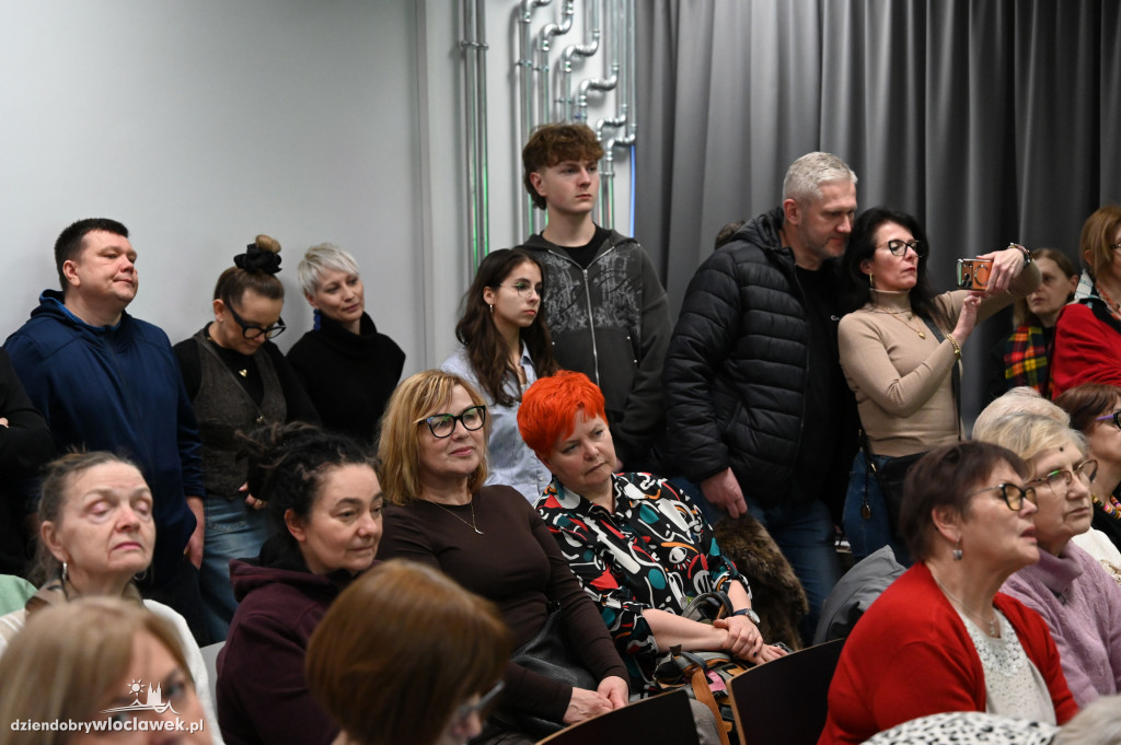 Spotkanie autorskie z Elżbietą Dzikowską w MBP