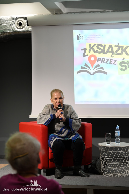 Spotkanie autorskie z Elżbietą Dzikowską w MBP