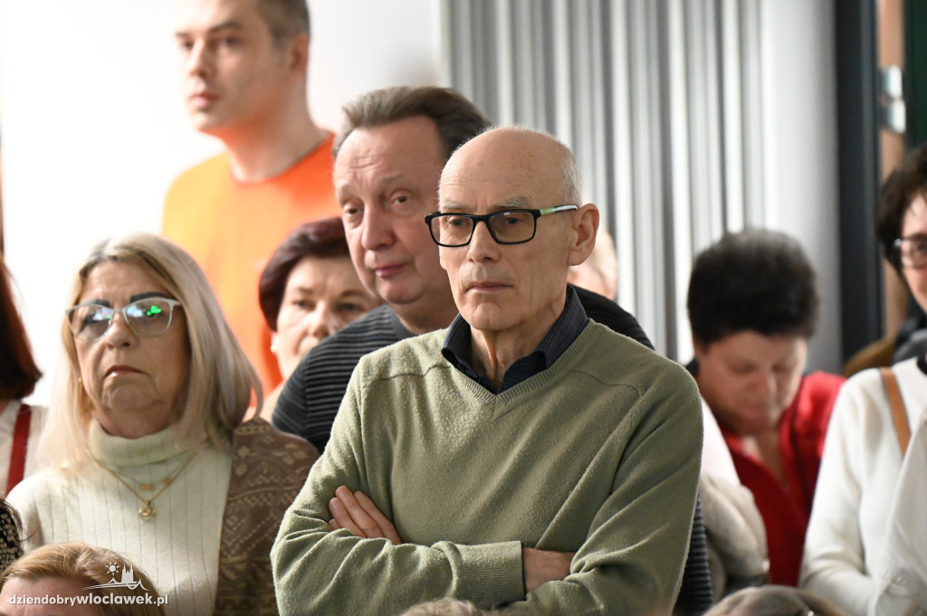Spotkanie autorskie z Elżbietą Dzikowską w MBP