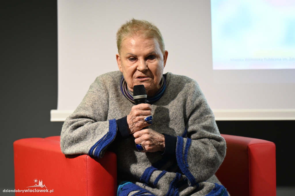 Spotkanie autorskie z Elżbietą Dzikowską w MBP