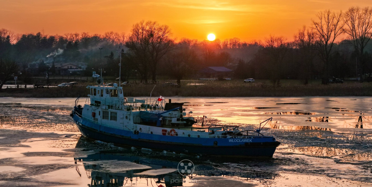Włocławskie lodołamacze w obiektywie Czytelników DD