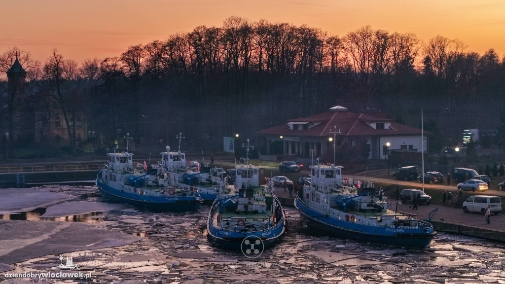 Włocławskie lodołamacze w obiektywie Czytelników DD