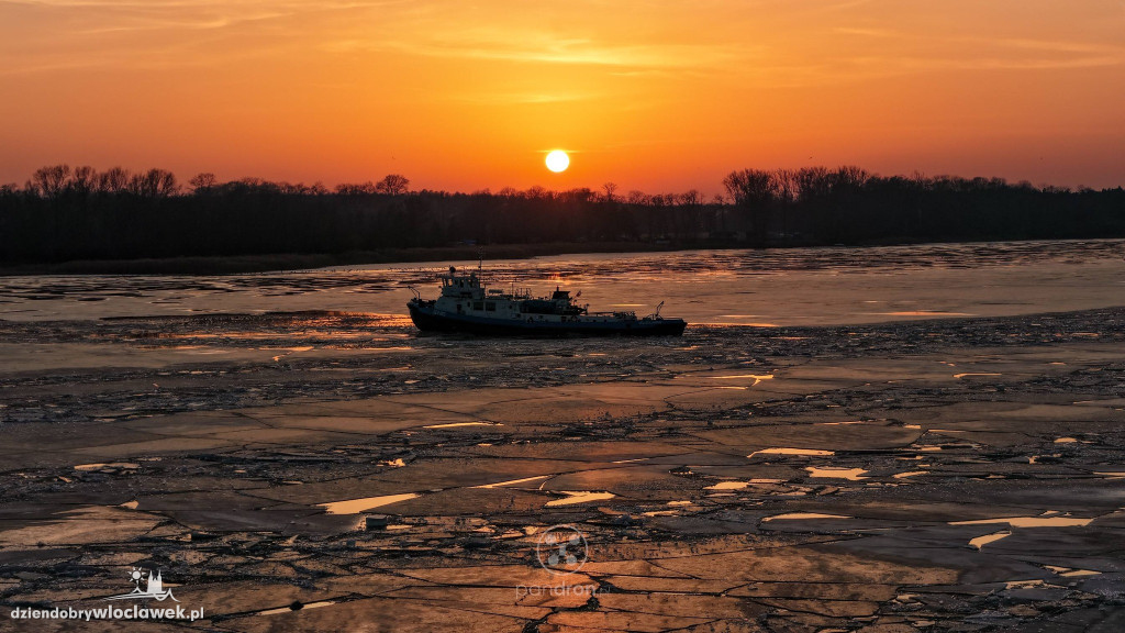 Włocławskie lodołamacze w obiektywie Czytelników DD