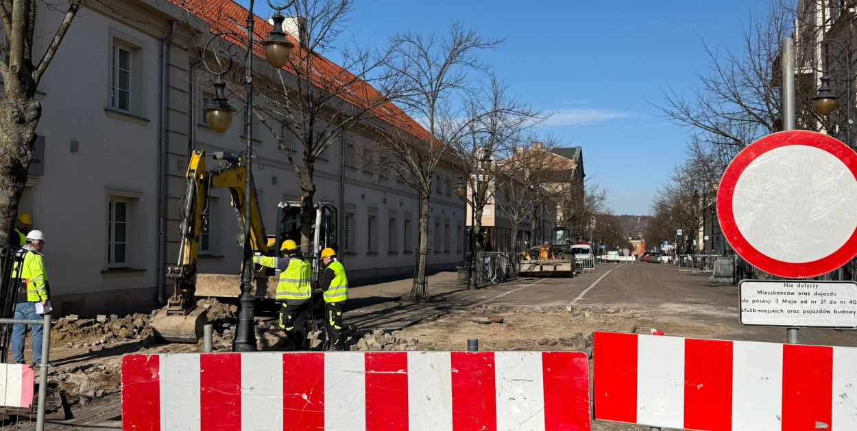 Budowa woonerfu na 3 Maja rozpoczęta