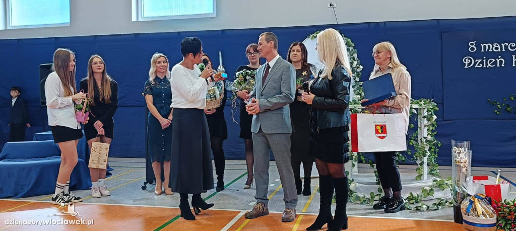 Dzień Kobiet w szkole w Kruszynie