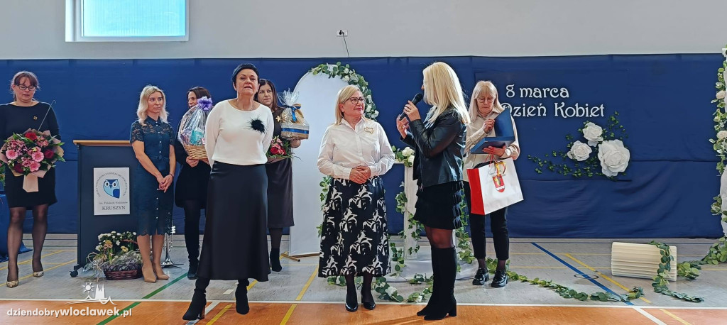 Dzień Kobiet w szkole w Kruszynie