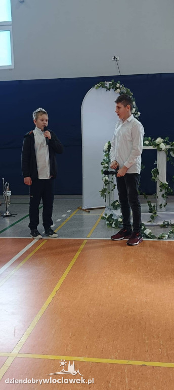 Dzień Kobiet w szkole w Kruszynie