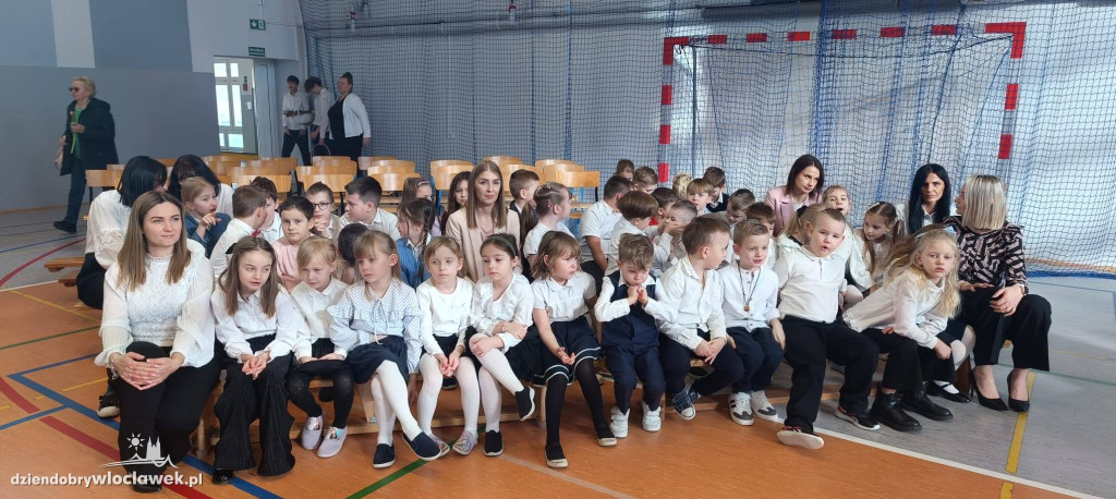 Dzień Kobiet w szkole w Kruszynie