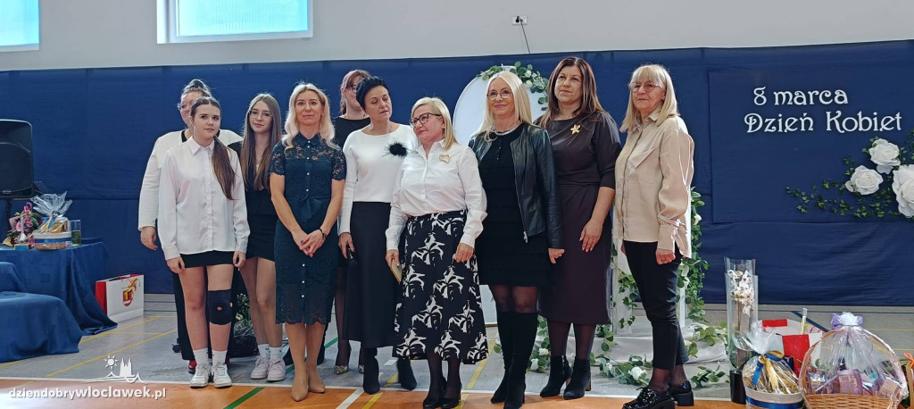 Dzień Kobiet w szkole w Kruszynie