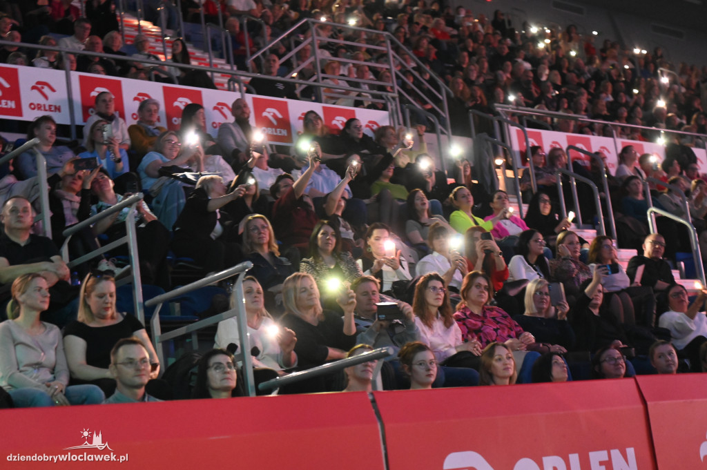 Kayah i Perfect porwali publiczność. Powiatowy Dzień Kobiet