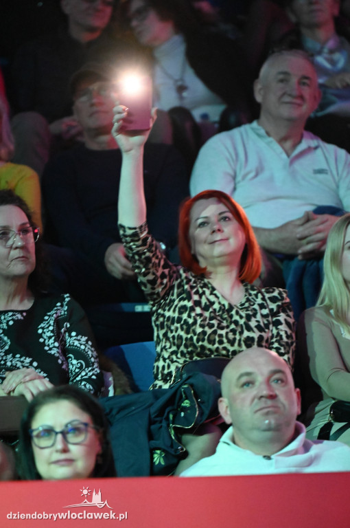 Kayah i Perfect porwali publiczność. Powiatowy Dzień Kobiet