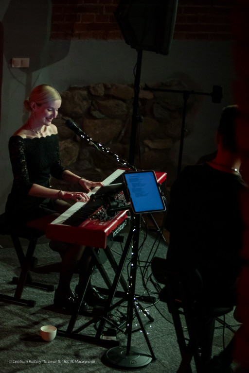 Koncert na Dzień Kobiet ,,Dobry wieczór: Błogo”