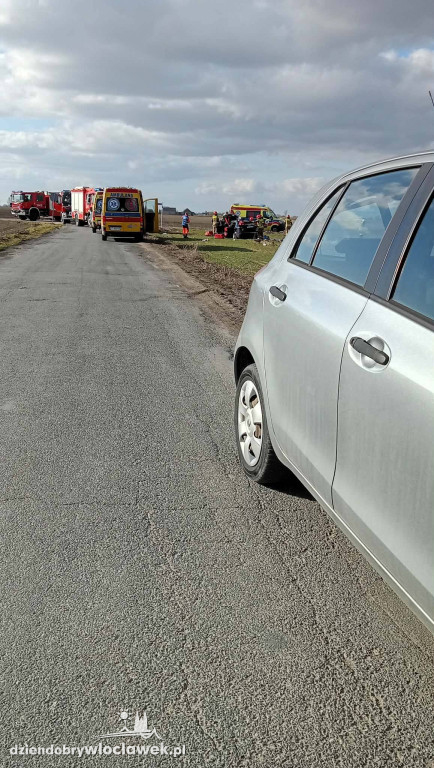 Zderzenie autobusu szkolnego i osóbówki