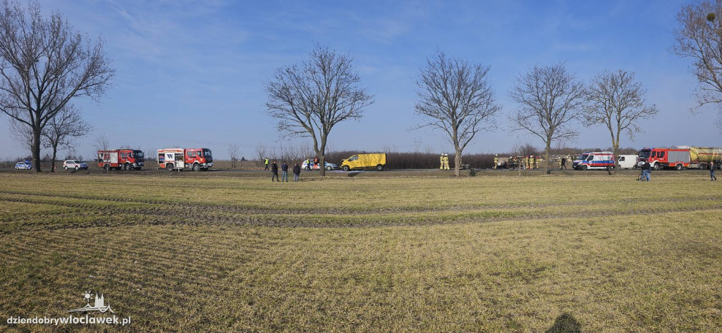 Zderzenie busa z ciągnikiem rolniczym