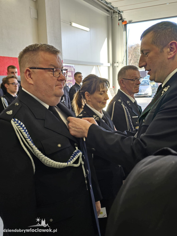 Nowy garaż w OSP Śmiłowice. Uroczyste otwarcie i odznaczenia