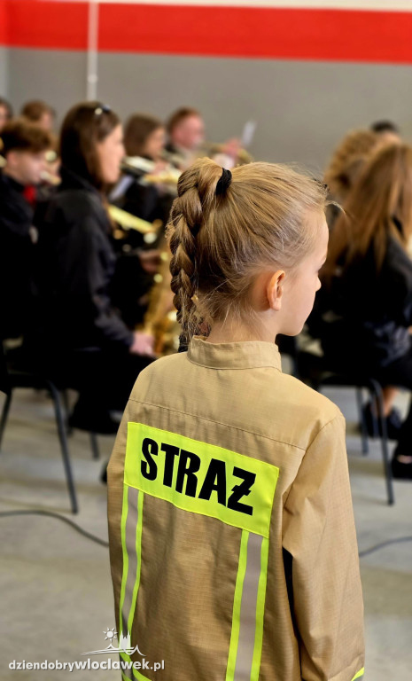 Nowy garaż w OSP Śmiłowice. Uroczyste otwarcie i odznaczenia