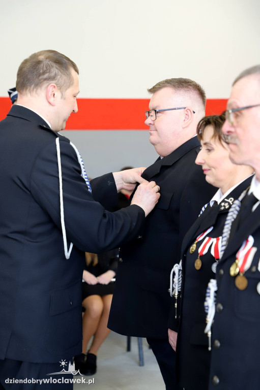 Nowy garaż w OSP Śmiłowice. Uroczyste otwarcie i odznaczenia