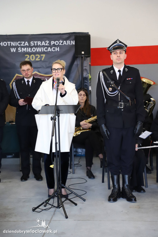Nowy garaż w OSP Śmiłowice. Uroczyste otwarcie i odznaczenia