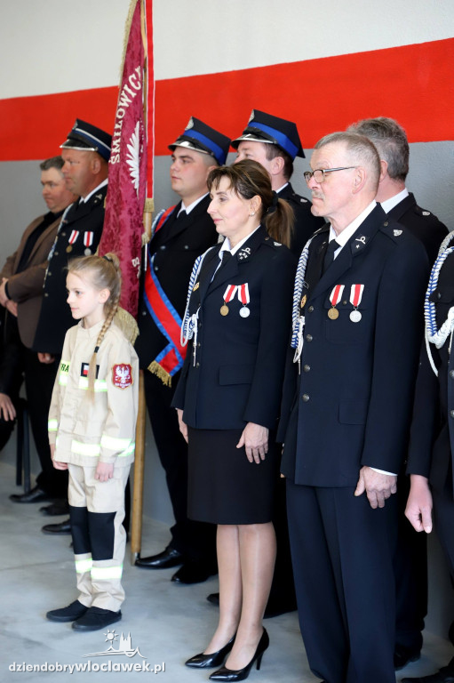 Nowy garaż w OSP Śmiłowice. Uroczyste otwarcie i odznaczenia
