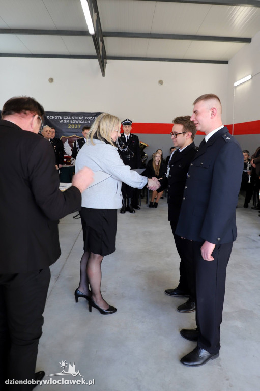 Nowy garaż w OSP Śmiłowice. Uroczyste otwarcie i odznaczenia
