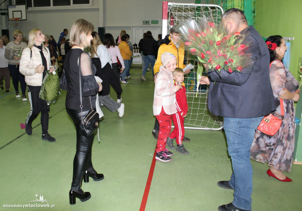Gminny Dzień Kobiet w Bobrownikach