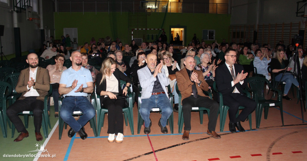 Gminny Dzień Kobiet w Bobrownikach
