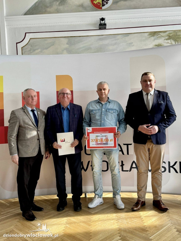 Powiat wsparł lokalne kluby sportowe