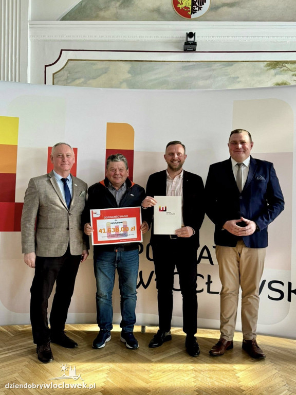 Powiat wsparł lokalne kluby sportowe
