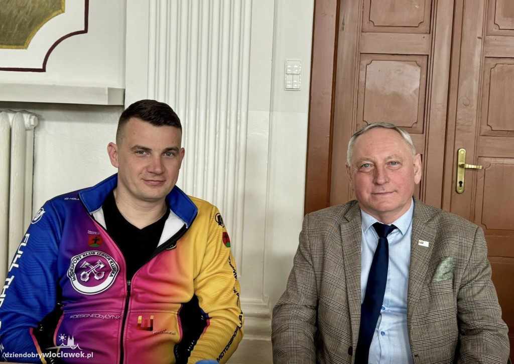Powiat wsparł lokalne kluby sportowe