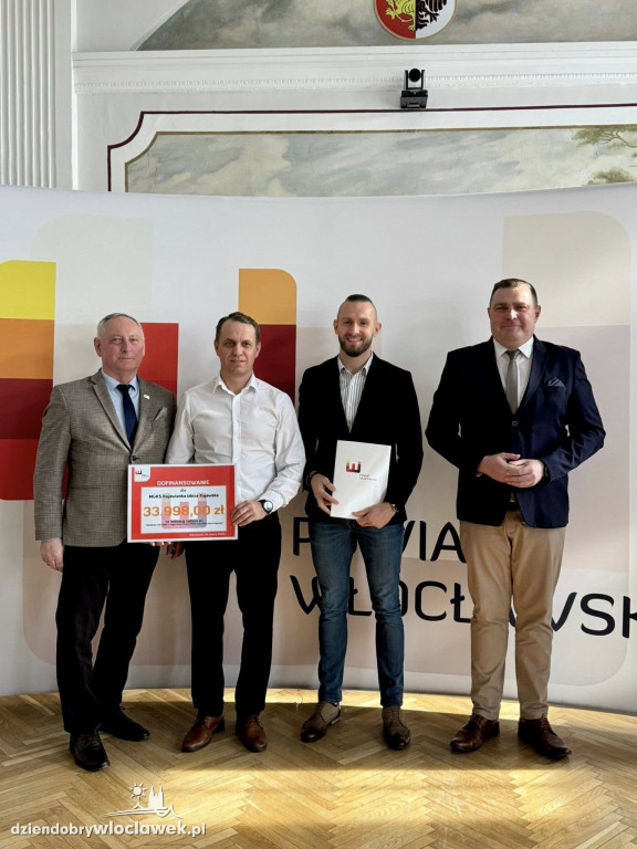Powiat wsparł lokalne kluby sportowe