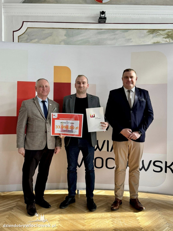 Powiat wsparł lokalne kluby sportowe