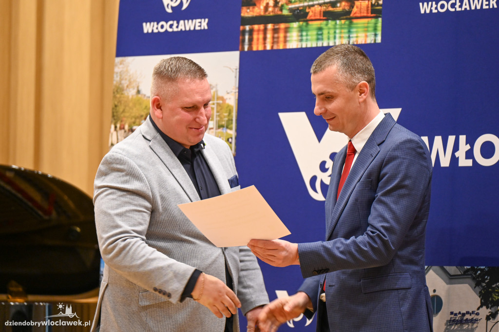 Wręczenie certyfikatów dla klubów sportowych
