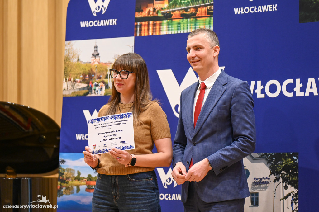 Wręczenie certyfikatów dla klubów sportowych