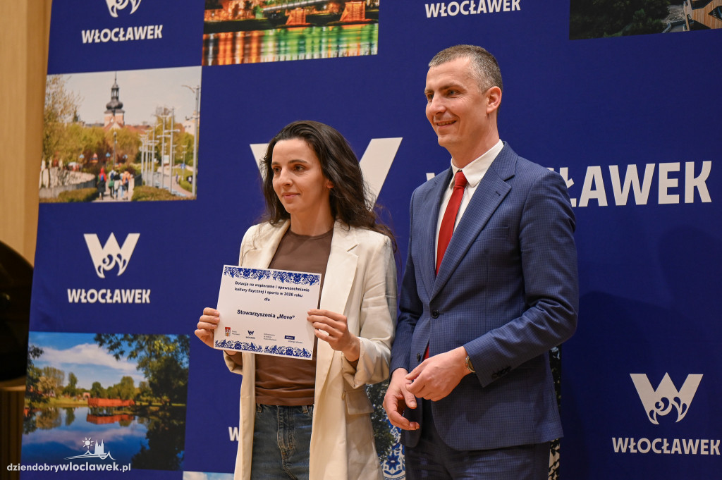 Wręczenie certyfikatów dla klubów sportowych