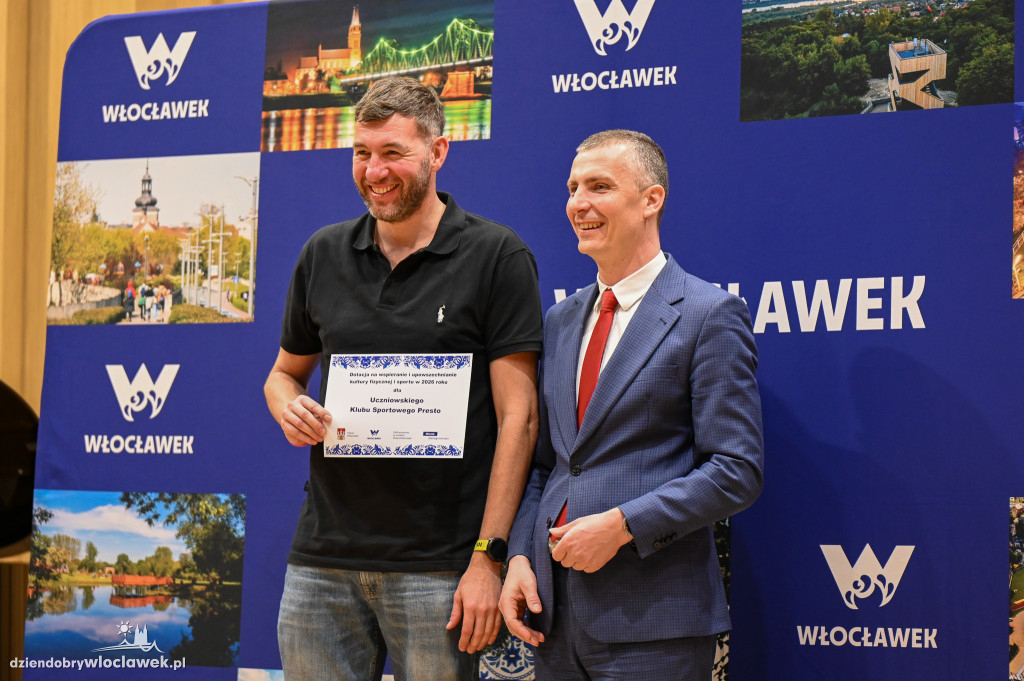 Wręczenie certyfikatów dla klubów sportowych