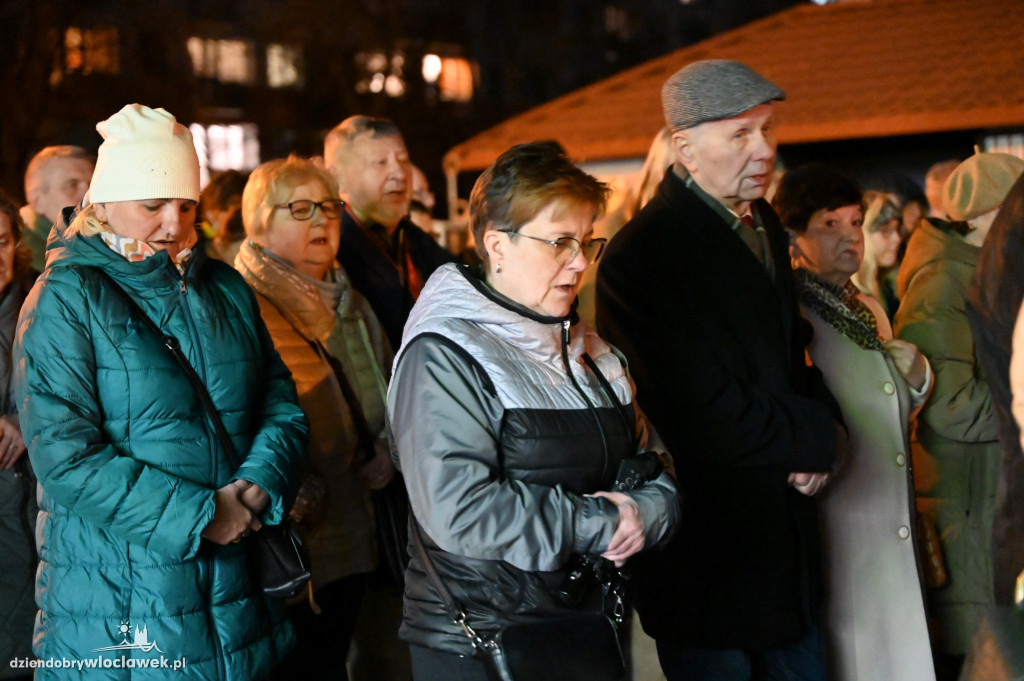 Droga Krzyżowa na Zazamczu