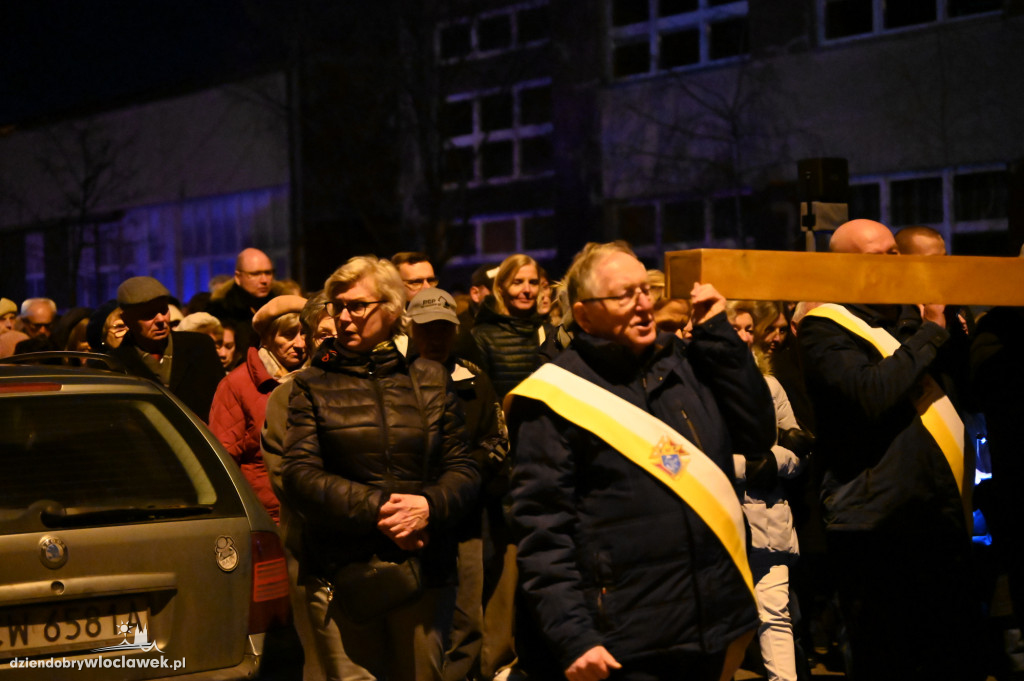 Droga Krzyżowa na Zazamczu
