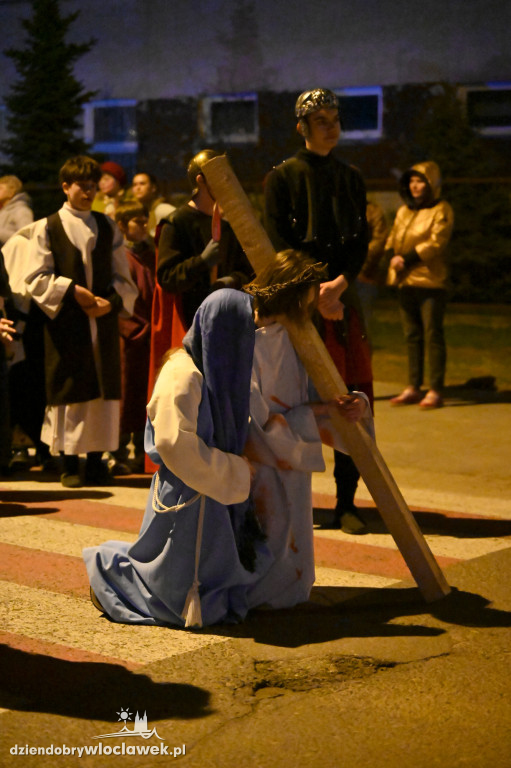 Droga Krzyżowa na Zazamczu