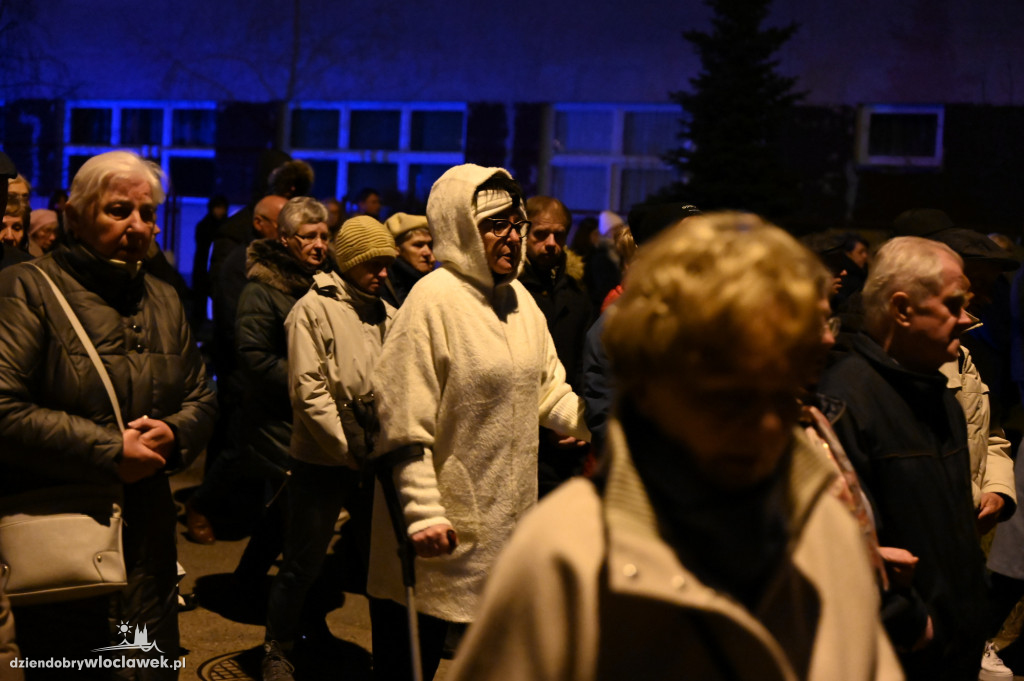 Droga Krzyżowa na Zazamczu