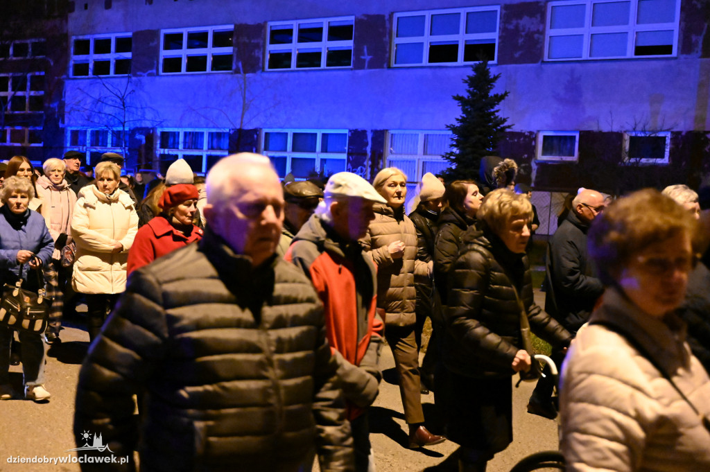 Droga Krzyżowa na Zazamczu