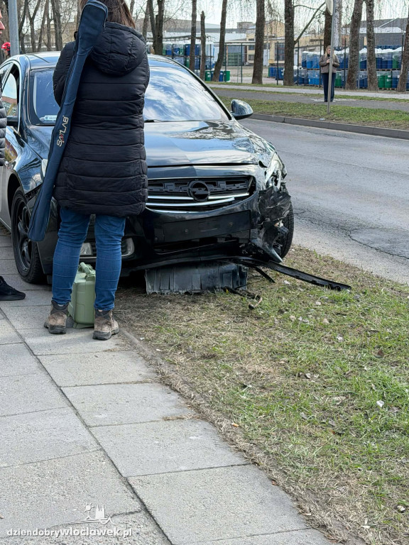 Zderzenie aut na ulicy Wienieckiej