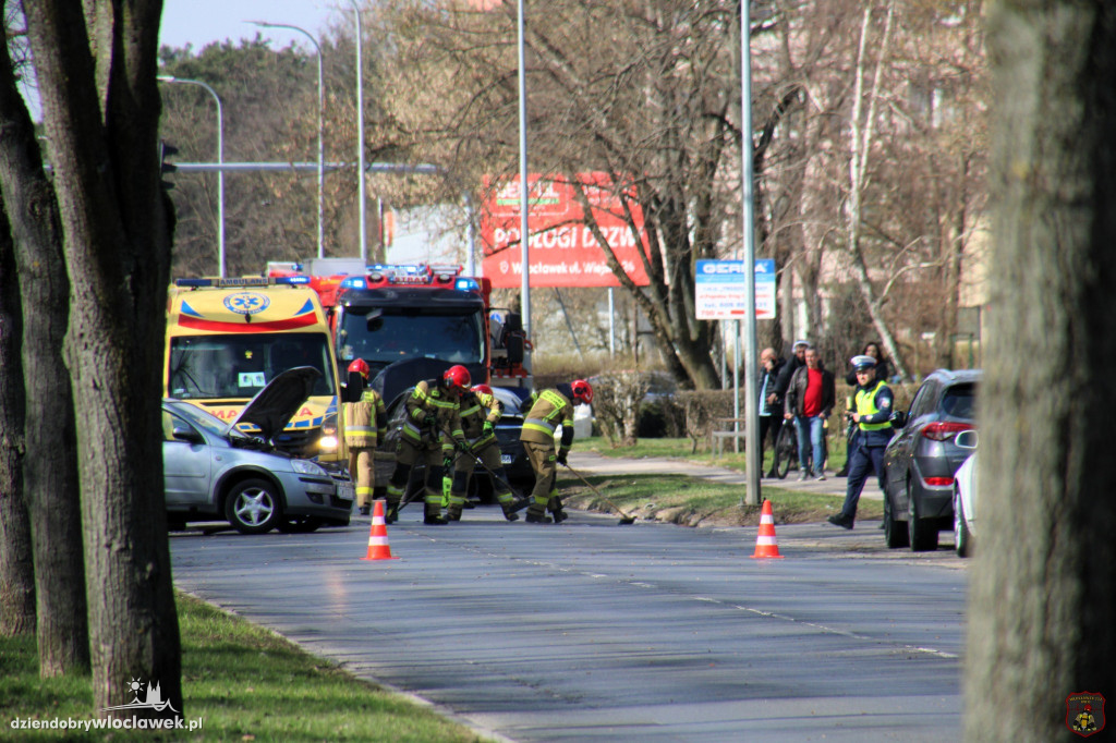Zderzenie aut na ulicy Wienieckiej