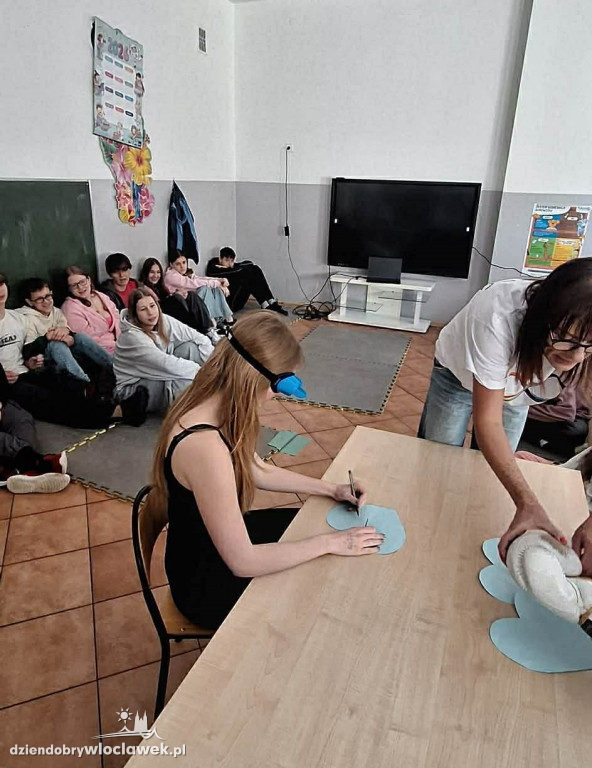 Światowy Dzień Świadomości Autyzmu w SP w Wieńcu