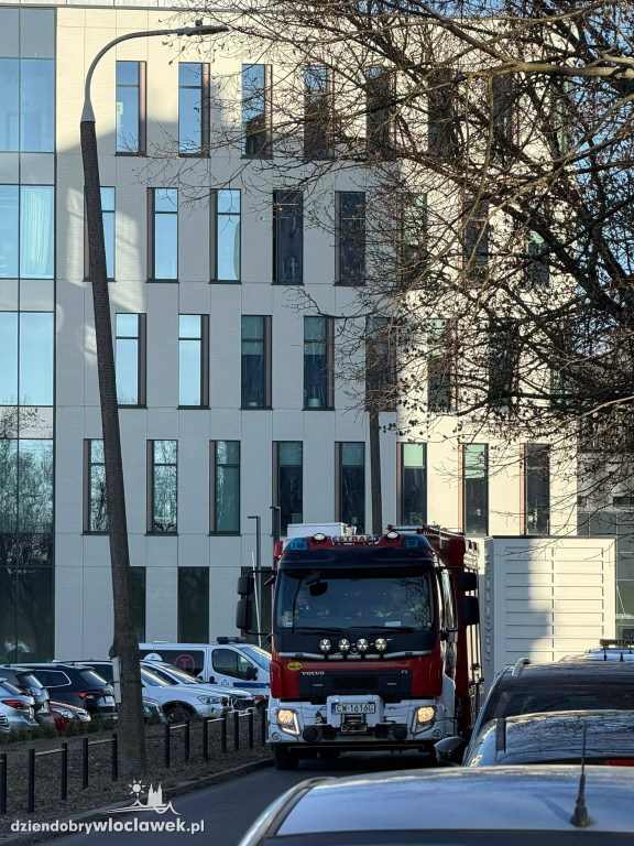 Cztery zastępy straży na Broniewskiego