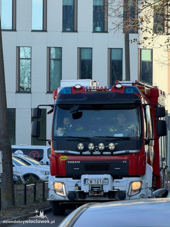 Cztery zastępy straży na Broniewskiego