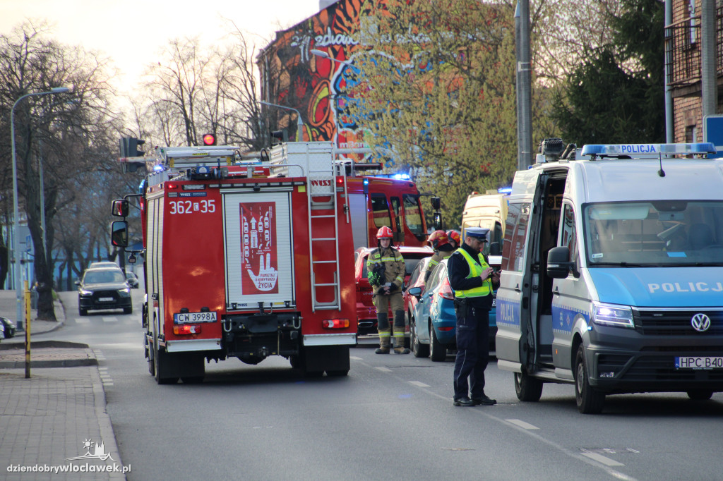 W centrum miasta zderzyły się trzy samochody