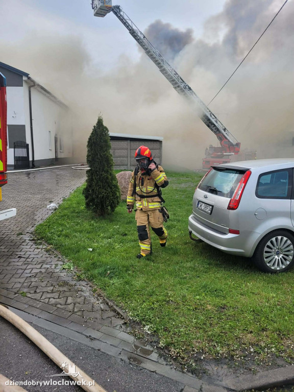 Pożar hali produkcyjnej w Dziardonicach